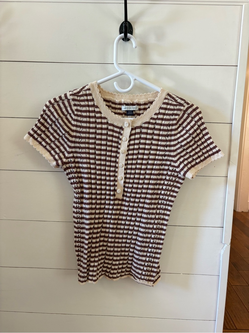 American Eagle knit henley